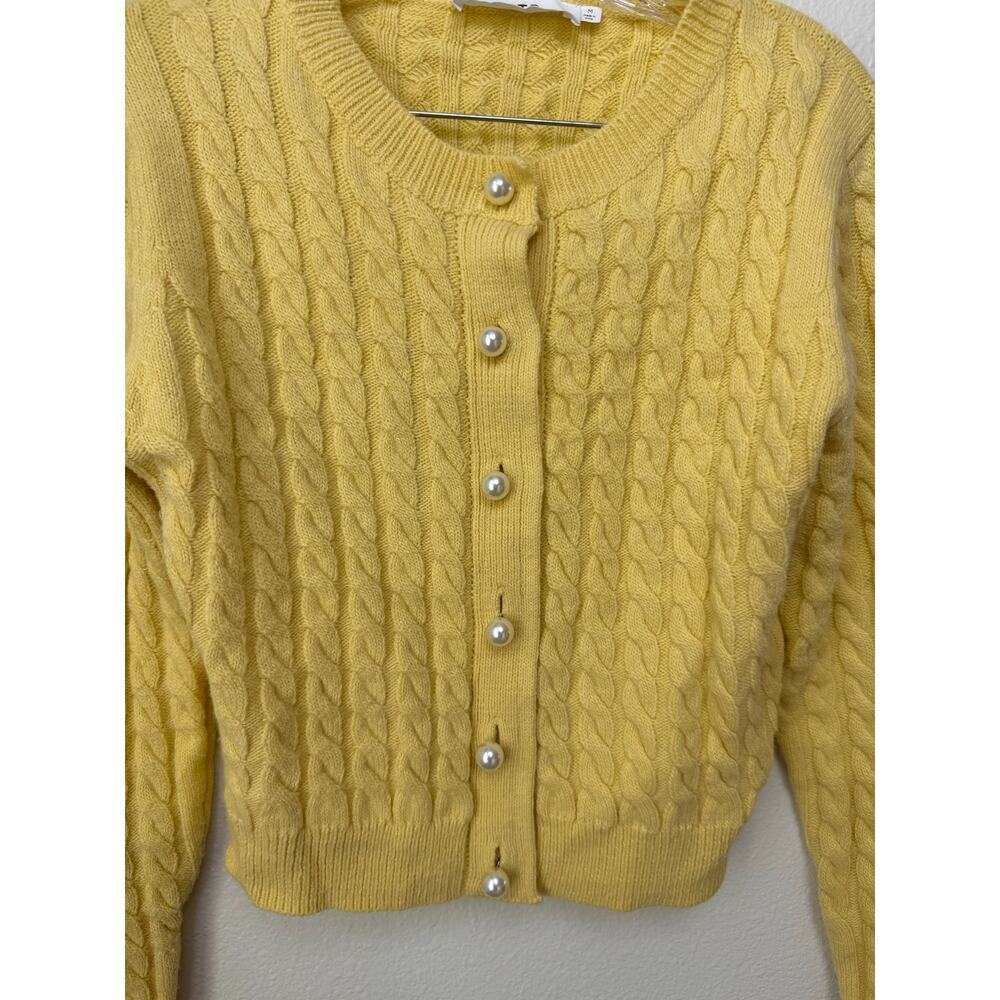 Anthropologie ASTR The Label Cable Stitch Cardigan Pearls Yellow Size Medium - Picture 6 of 6